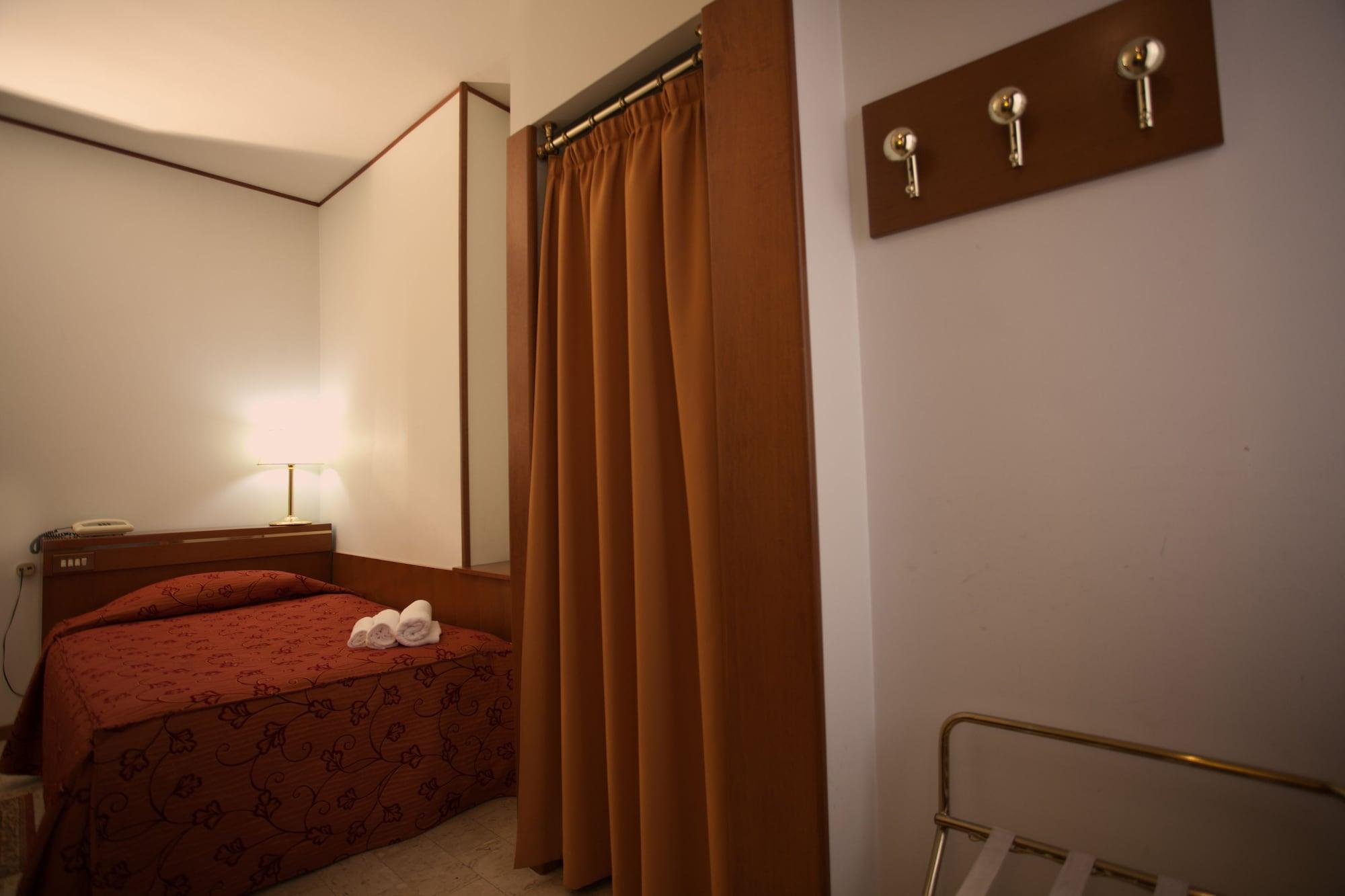 Augustus Hotel Ottaviano Buitenkant foto