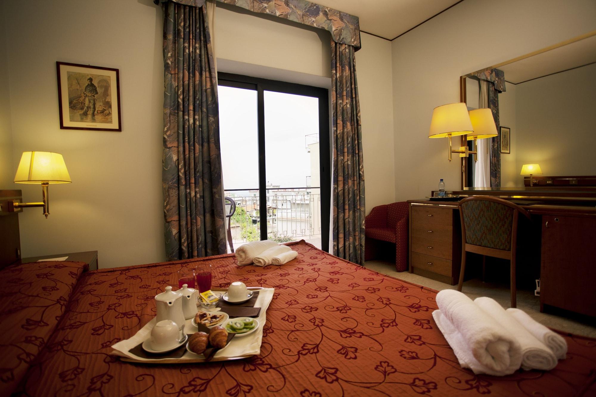 Augustus Hotel Ottaviano Buitenkant foto