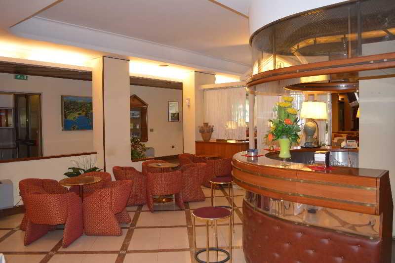 Augustus Hotel Ottaviano Buitenkant foto
