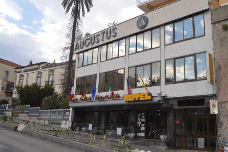 Augustus Hotel Ottaviano Buitenkant foto