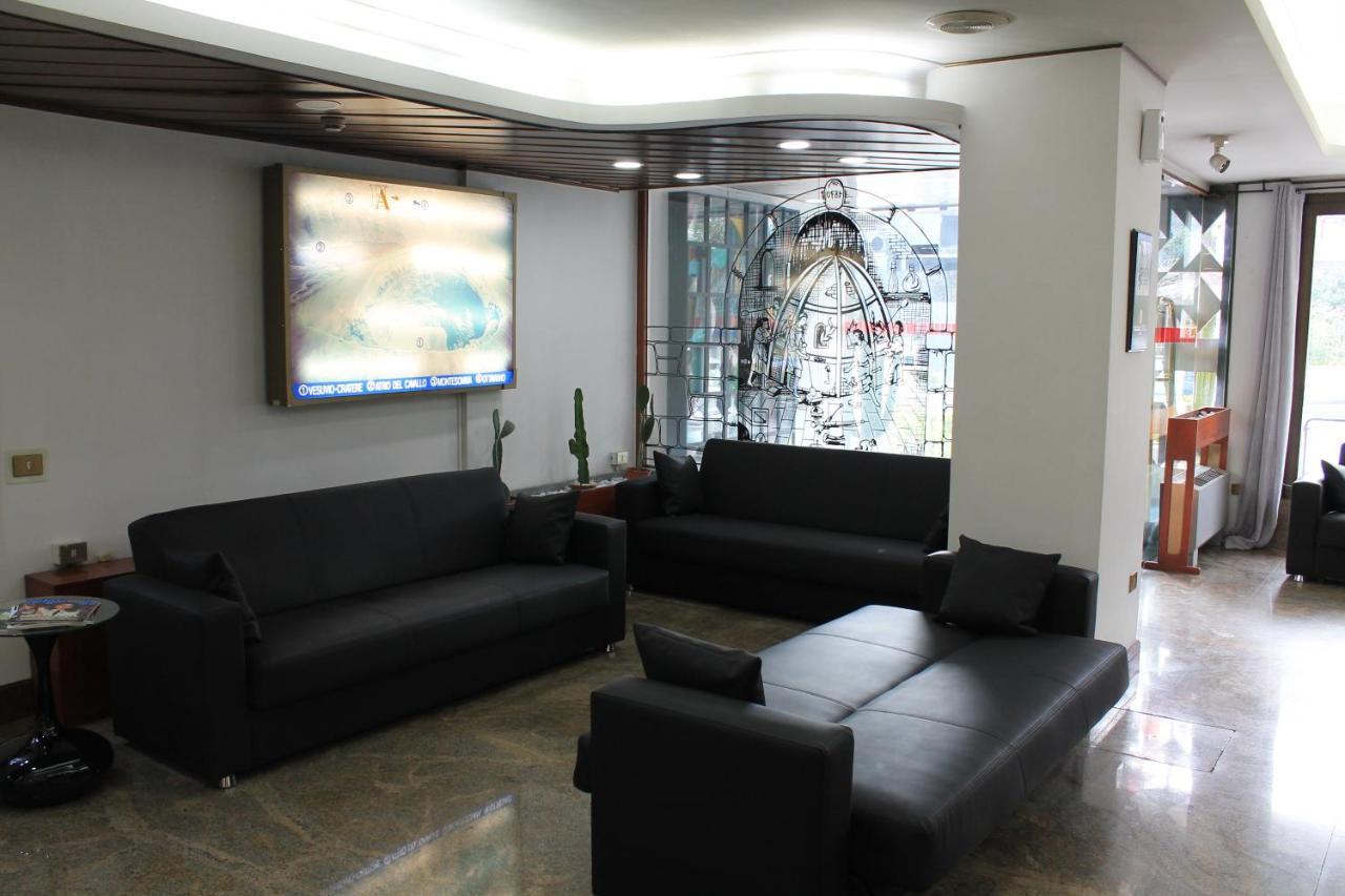 Augustus Hotel Ottaviano Buitenkant foto