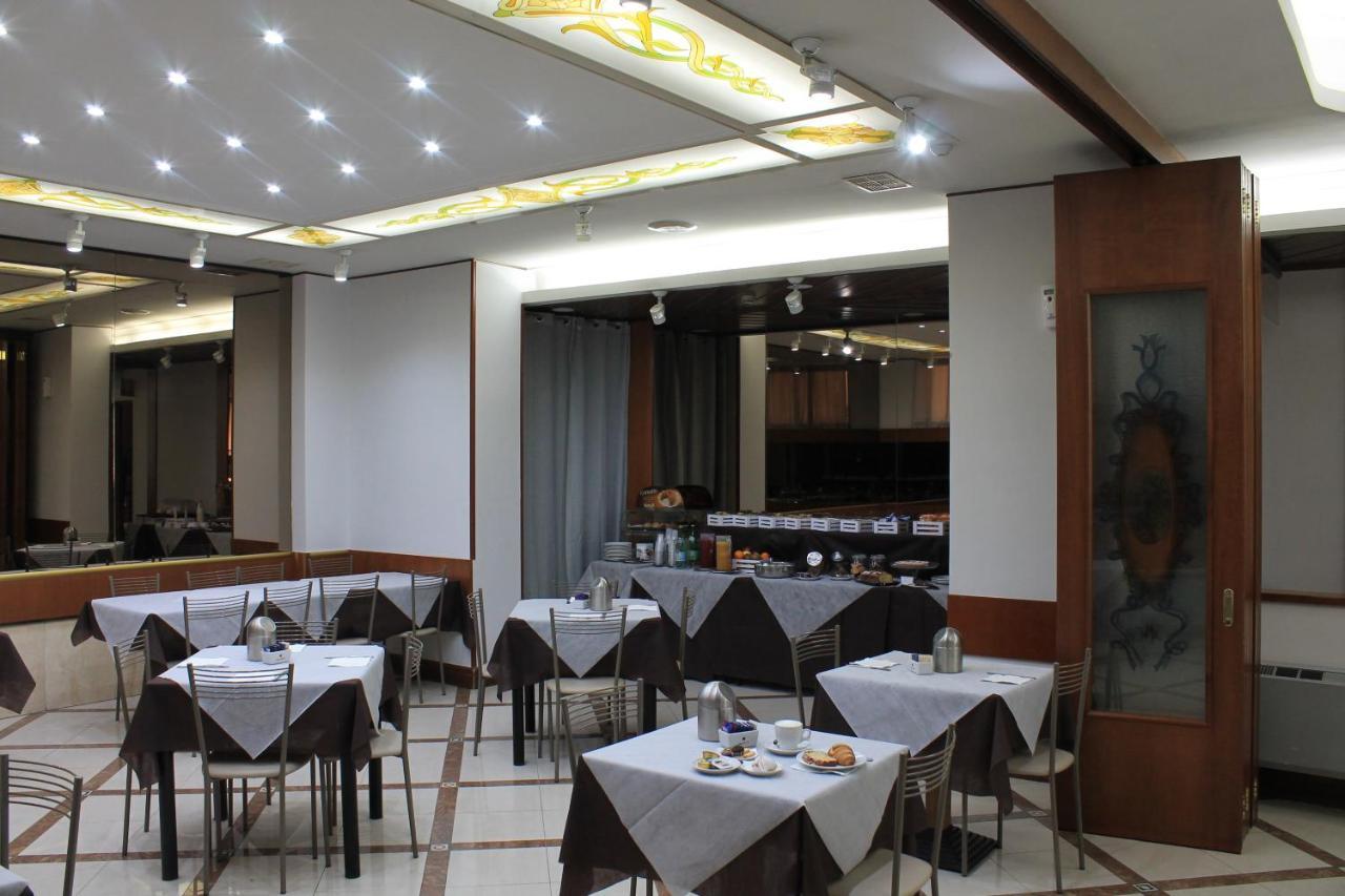 Augustus Hotel Ottaviano Buitenkant foto