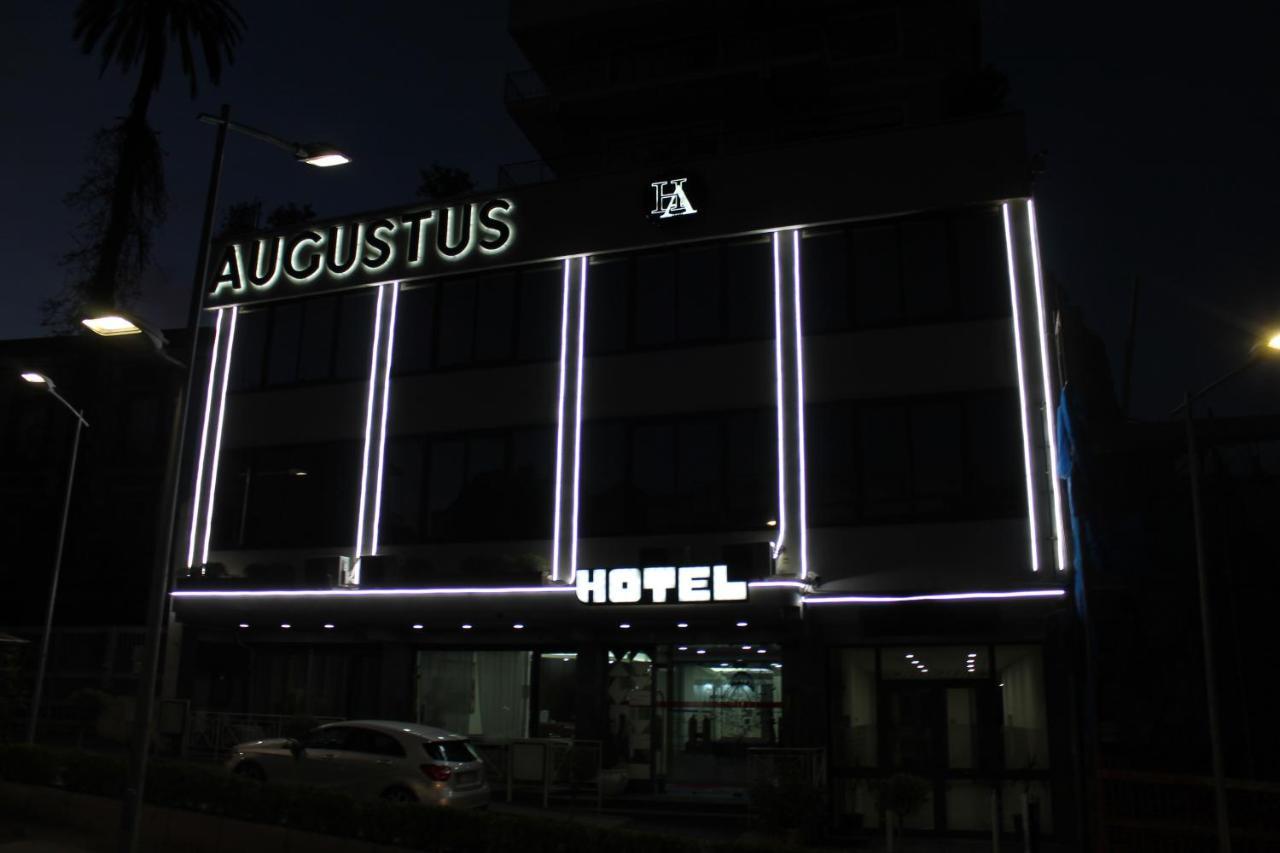 Augustus Hotel Ottaviano Buitenkant foto